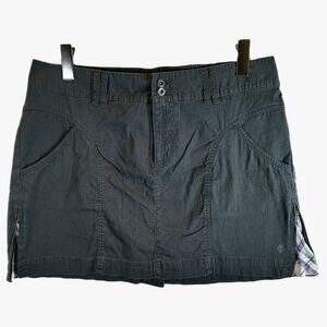 Columbia Mini Skirt Womens Size 10 Cargo Plaid Inset Zip Fly Gray Hiking Active